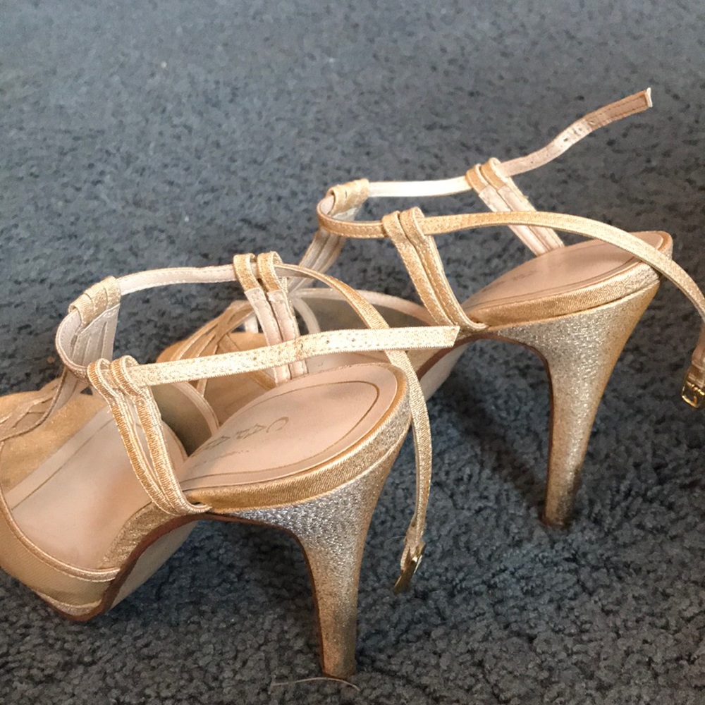 Heels - Picture 3 of 3